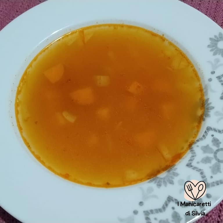 brodo vegetale con dado